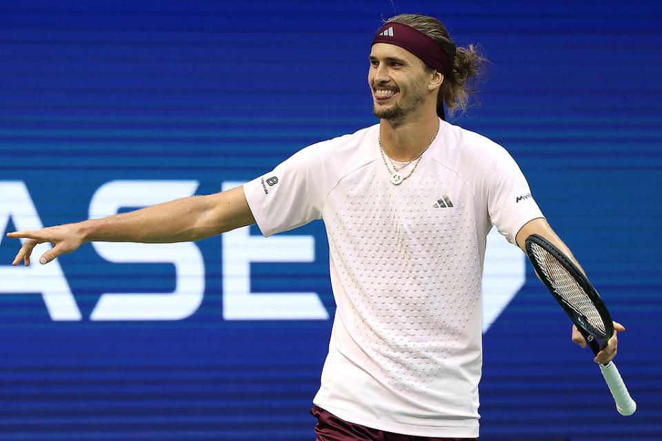 Góc Nhìn Top88: 3-0! Zverev 29 tuổi hai lần tie-break ngược dòng khí thế, lần thứ 6 vào chung kết Gra